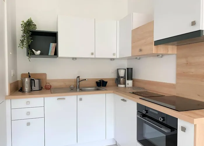Appartement Avec Balcon Terrasse A Perros-Guirec - Ref 844